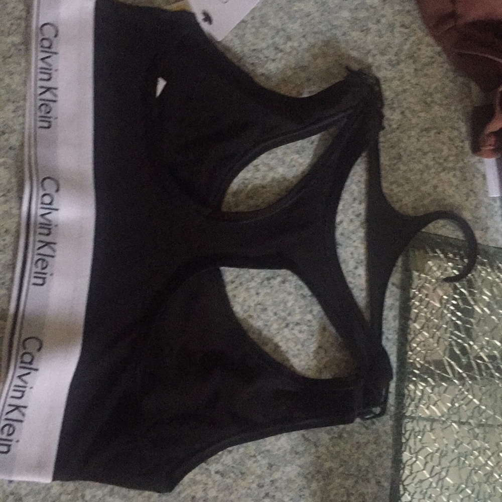 Calvin Klein bra - Picture 2 of 2